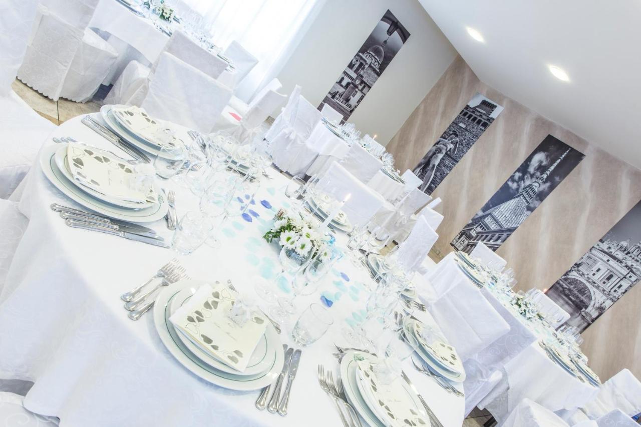 Hotel Ristorante Paladini カリージオ エクステリア 写真